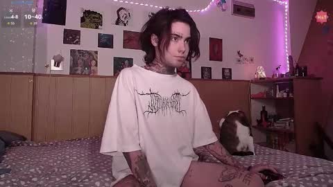 Snapshot of juuzou_kit chatting on October 30, 2025, 2:07 pm Juuzou hehim u can call me Juz online show from October 30, 2025, 2:07 pm