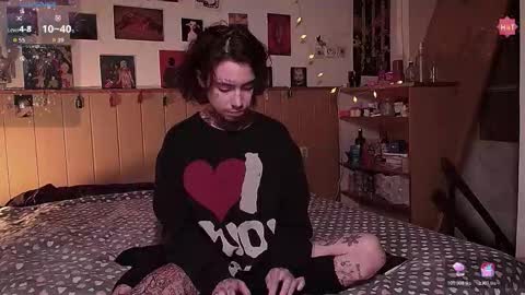 Snapshot of juuzou_kit chatting on December 1, 2025, 3:06 pm Juuzou hehim u can call me Juz online show from December 1, 2025, 3:06 pm