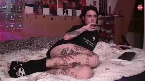 Snapshot of juuzou_kit chatting on January 15, 2026, 3:38 pm Juuzou hehim u can call me Juz online show from January 15, 2026, 3:38 pm