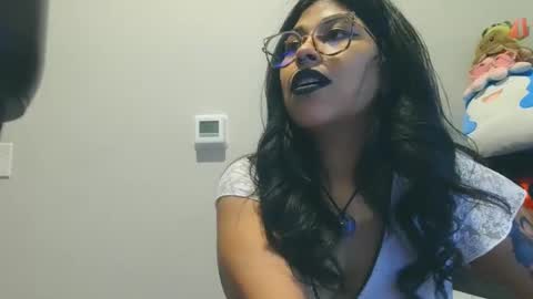 Snapshot of k1ttym3owm3ow chatting on March 8, 2025, 9:17 am k1ttym3owm3ow online show from March 8, 2025, 9:17 am