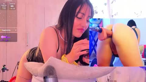  Karolin  online show from March 22, 2026, 2:09 pm