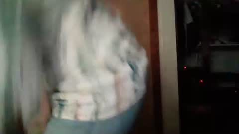 k8lynnrosedetails online show from December 19, 2025, 8:05 pm