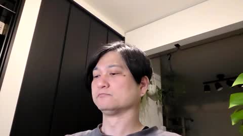 KI e697a5e69cac online show from April 26, 2026, 3:53 pm