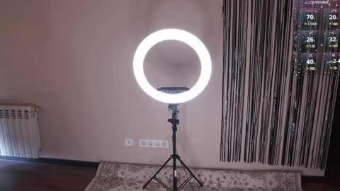 Snapshot of k_kimikooo chatting on January 13, 2025, 4:39 am Amely online show from January 13, 2025, 4:39 am