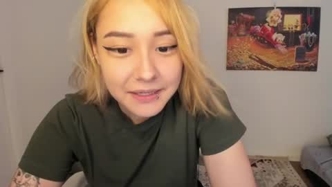 Snapshot of ka00ru_chan chatting on June 16, 2026, 11:35 am Kaoru online show from June 16, 2026, 11:35 am