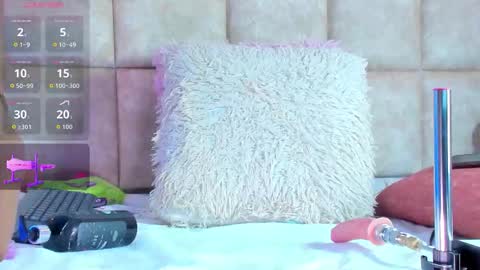 kaarol01 online show from September 26, 2025, 7:29 pm