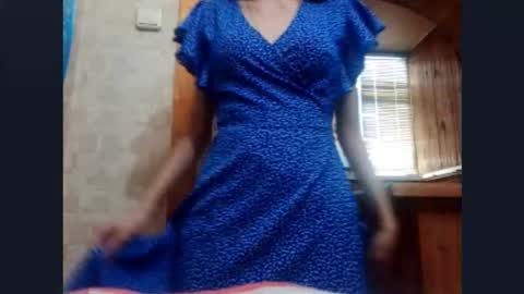 Snapshot of kacilangowski chatting on September 25, 2025, 2:21 pm Nika online show from September 25, 2025, 2:21 pm