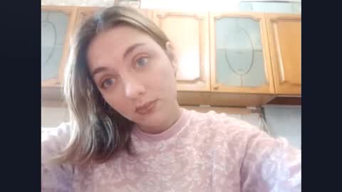 Snapshot of kacilangowski chatting on October 1, 2025, 9:04 am Nika online show from October 1, 2025, 9:04 am