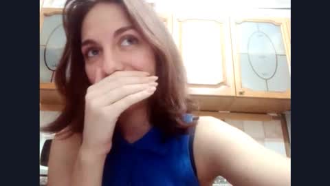 Nika online show from November 17, 2025, 5:52 pm