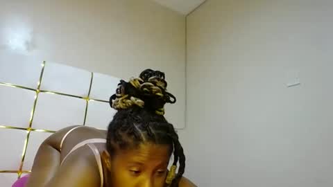 Snapshot of kadime001 chatting on February 19, 2025, 1:18 am kadime online show from February 19, 2025, 1:18 am