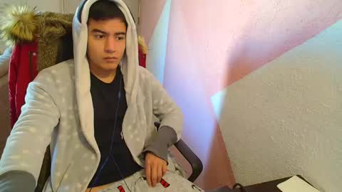 kael_art_d online show from December 16, 2024, 4:16 pm