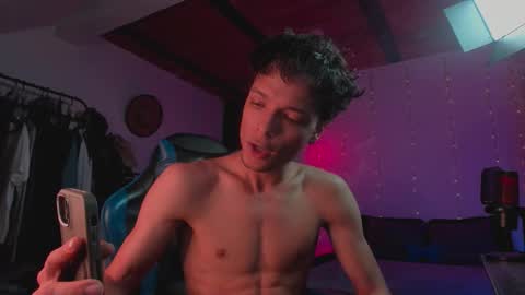 Kael Owens online show from November 28, 2025, 5:59 pm