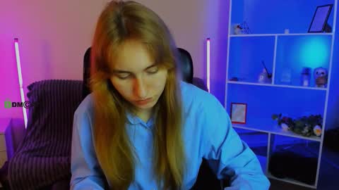 kaela_spell_ online show from November 13, 2025, 9:52 am