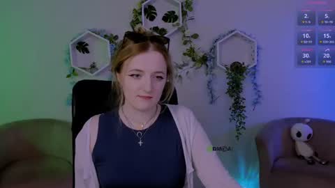 kaela_spell_ online show from July 1, 2026, 4:03 am