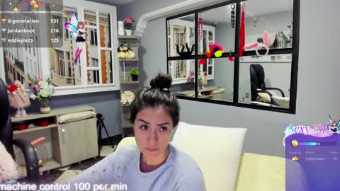 Antonella online show from December 18, 2024, 11:02 am