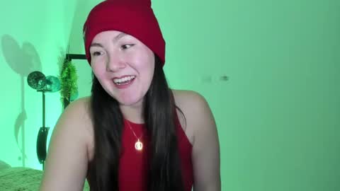 ChloeIndependient model online show from March 10, 2025, 9:18 pm