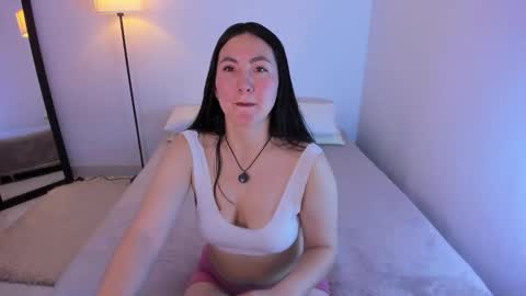 ChloeIndependient model online show from March 8, 2026, 8:34 pm