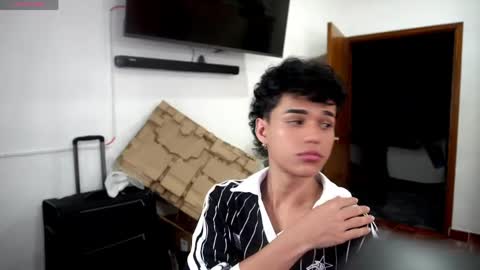 kai_onfire online show from April 20, 2026, 7:22 am