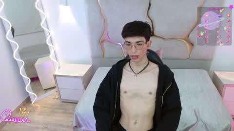 kai_tay1 online show from April 9, 2026, 11:37 am