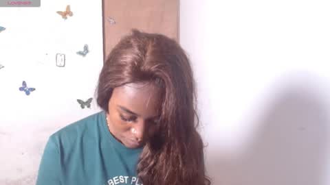 Angie  online show from September 21, 2025, 3:08 am