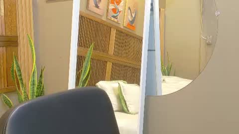 Snapshot of kaiawhite chatting on June 11, 2026, 12:32 am kaiawhite online show from June 11, 2026, 12:32 am