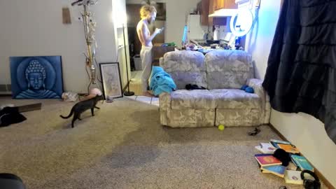 Kaiku77 online show from November 25, 2025, 8:53 pm