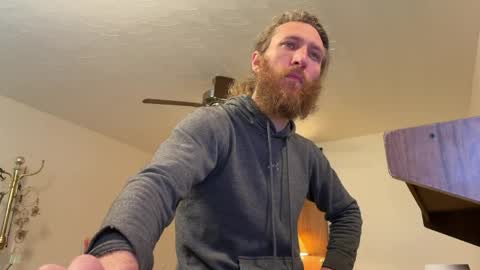 Kaiku77 online show from April 5, 2026, 3:31 pm