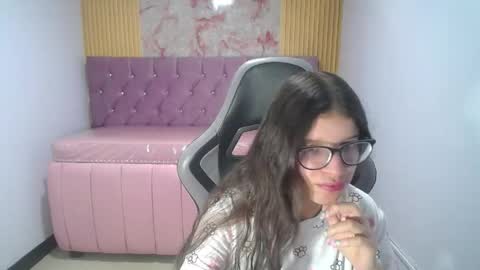 Kailee online show from April 16, 2026, 12:50 pm