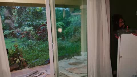 Kailee Smile online show from January 6, 2026, 3:43 am