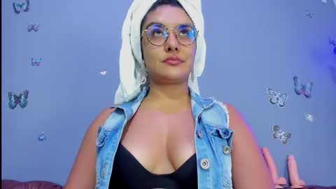 kaira_mosse_ online show from November 13, 2025, 9:19 am