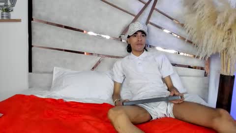kairosxxx online show from October 15, 2025, 2:39 pm