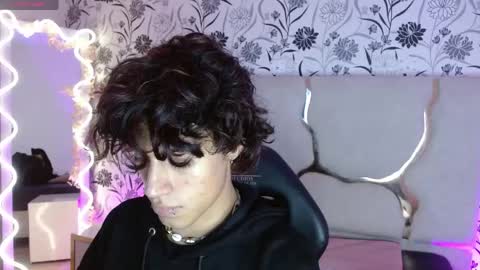 Snapshot of kaisage_tay chatting on April 20, 2026, 3:31 am kaisage_tay online show from April 20, 2026, 3:31 am