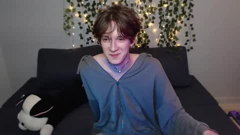 slutkai online show from October 6, 2025, 7:11 pm