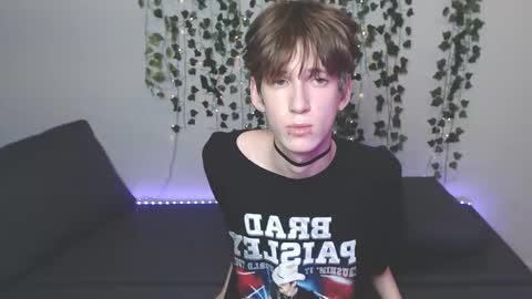 slutkai online show from October 19, 2025, 7:14 pm