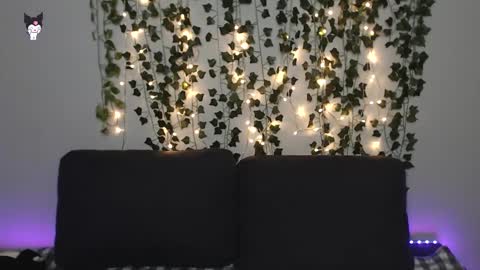 slutkai online show from November 20, 2025, 4:51 pm