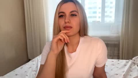 Kate online show from November 27, 2025, 5:31 am