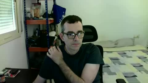 Snapshot of kalem48 chatting on February 24, 2026, 10:35 am MusicMen49 online show from February 24, 2026, 10:35 am