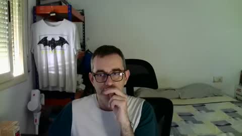 Snapshot of kalem48 chatting on April 8, 2026, 7:41 am MusicMen49 online show from April 8, 2026, 7:41 am