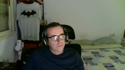 Snapshot of kalem48 chatting on April 10, 2026, 10:14 pm MusicMen49 online show from April 10, 2026, 10:14 pm