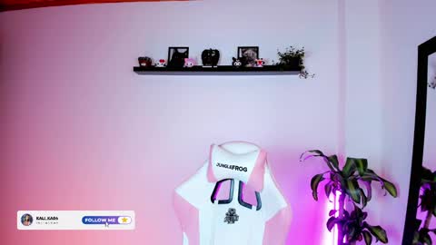 Kali Ka Please help me with your thumbs up its important   dont forget my birthday on October 26 online show from October 29, 2025, 9:16 pm