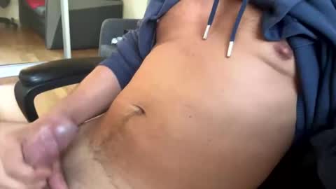 Snapshot of kaliber111 chatting on October 31, 2025, 8:48 am kaliber111 online show from October 31, 2025, 8:48 am