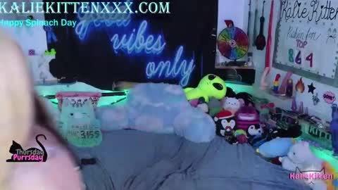 Snapshot of kaliekitten chatting on March 26, 2026, 9:09 pm KalieKitten online show from March 26, 2026, 9:09 pm