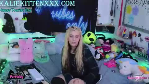 Snapshot of kaliekitten chatting on May 7, 2026, 9:31 pm KalieKitten online show from May 7, 2026, 9:31 pm