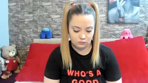 Snapshot of kalindahot chatting on December 21, 2025, 6:59 pm kalindahot online show from December 21, 2025, 6:59 pm