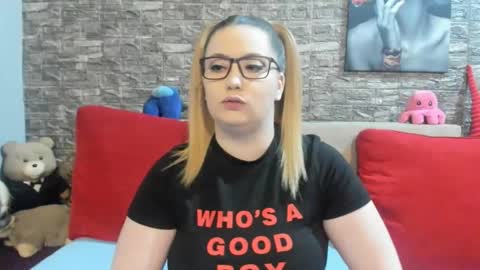 Snapshot of kalindahot chatting on March 1, 2026, 9:28 pm kalindahot online show from March 1, 2026, 9:28 pm