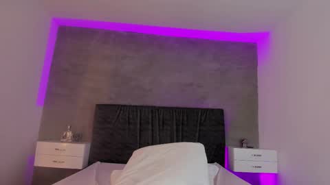 Carolina   online show from March 12, 2025, 11:33 pm