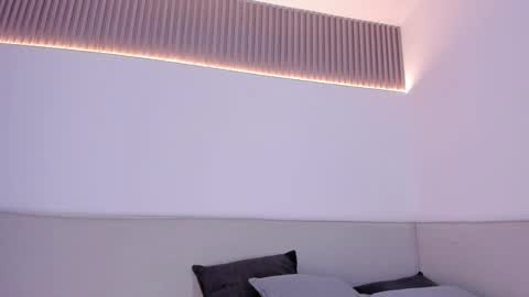 Carolina   online show from November 22, 2025, 1:10 pm