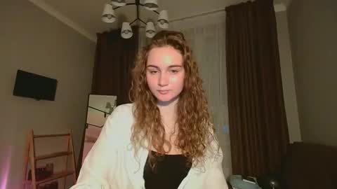 Mellikyy online show from November 24, 2025, 5:12 pm