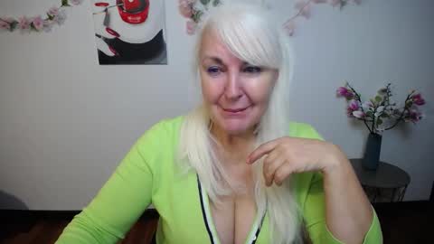 KamaliaSim online show from November 29, 2025, 7:28 pm