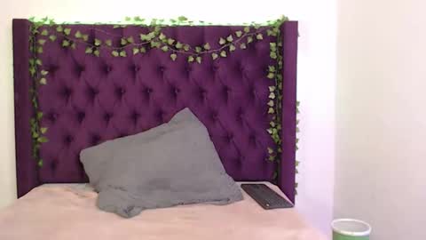 KamiYOscar online show from April 17, 2026, 1:58 pm